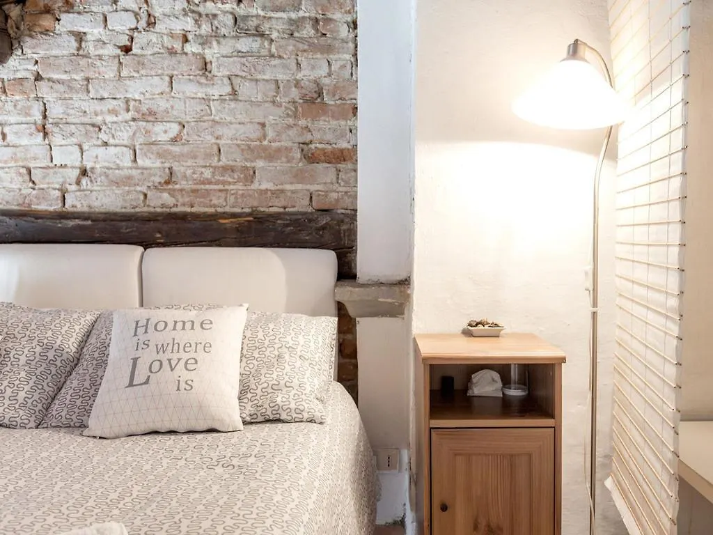 Apartment Lovely Home San Niccolo Florence